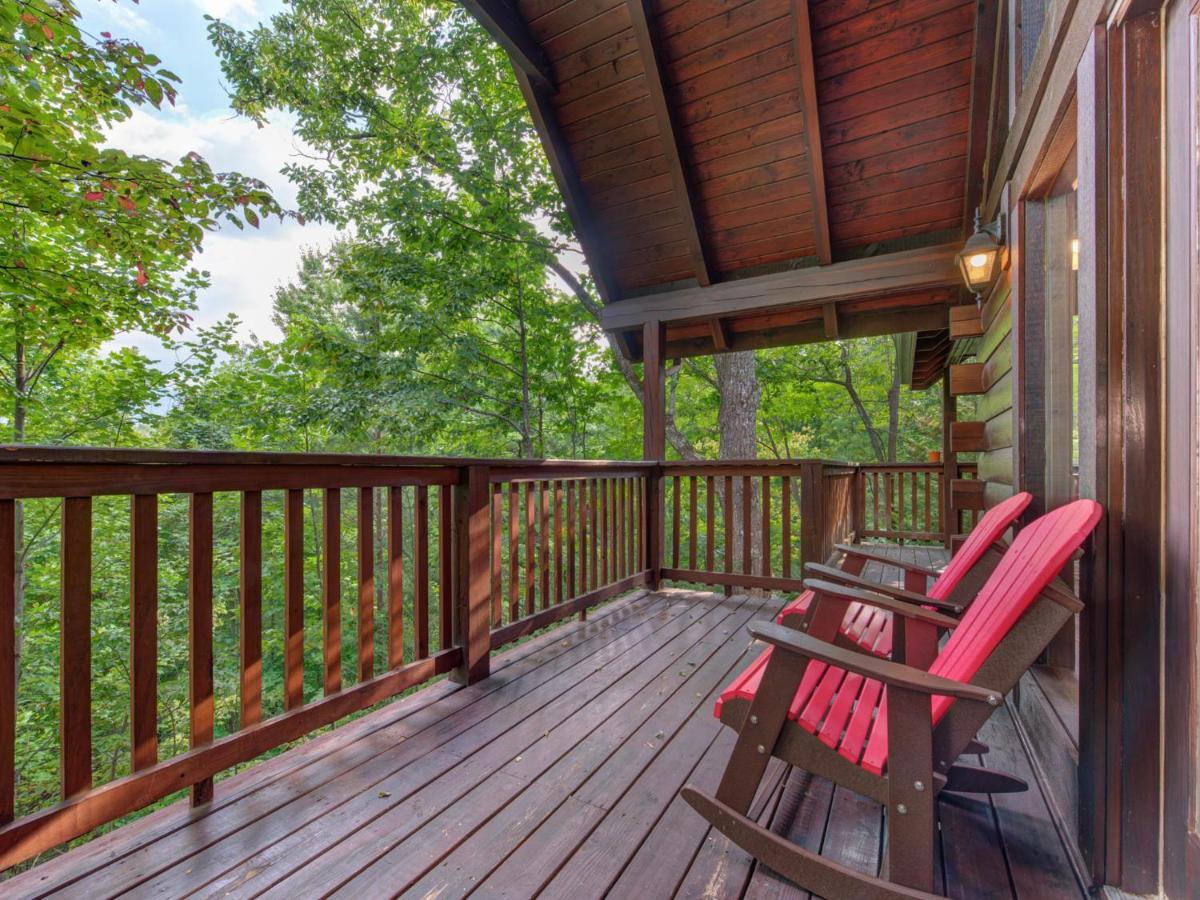 Above The Clouds, 4 Bedrooms, Pool Access, Private, Gaming, Sleeps 16 개틀린버그 외부 사진