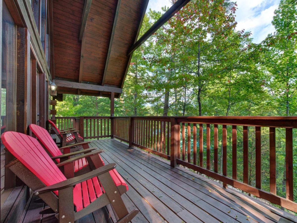 Above The Clouds, 4 Bedrooms, Pool Access, Private, Gaming, Sleeps 16 개틀린버그 외부 사진