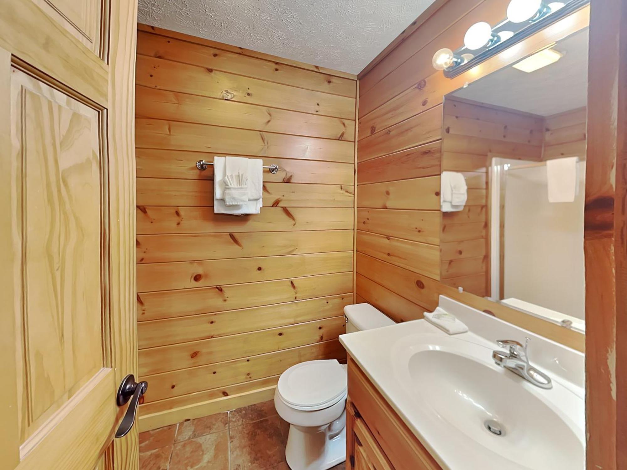 Above The Clouds, 4 Bedrooms, Pool Access, Private, Gaming, Sleeps 16 개틀린버그 외부 사진