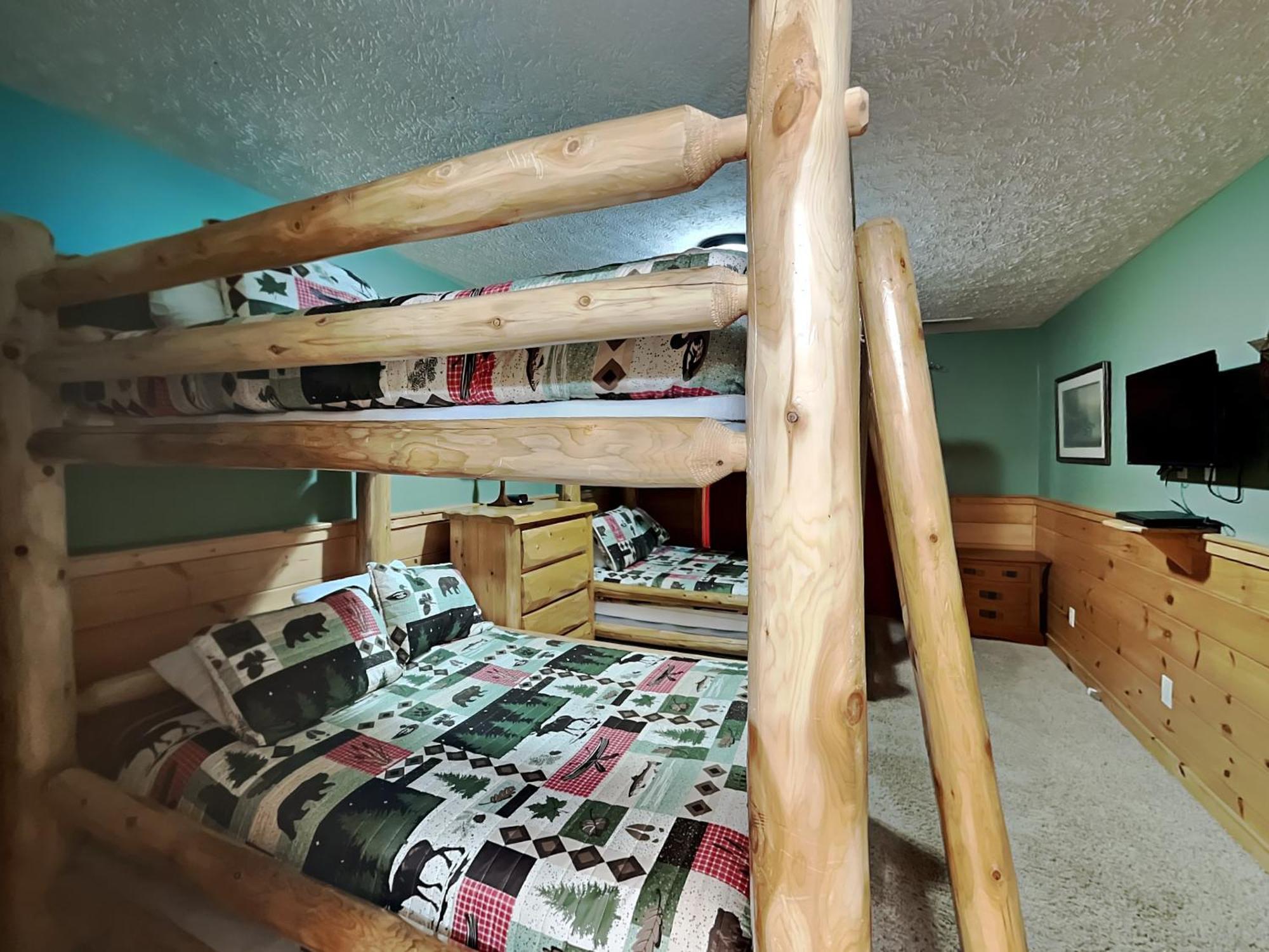 Above The Clouds, 4 Bedrooms, Pool Access, Private, Gaming, Sleeps 16 개틀린버그 외부 사진